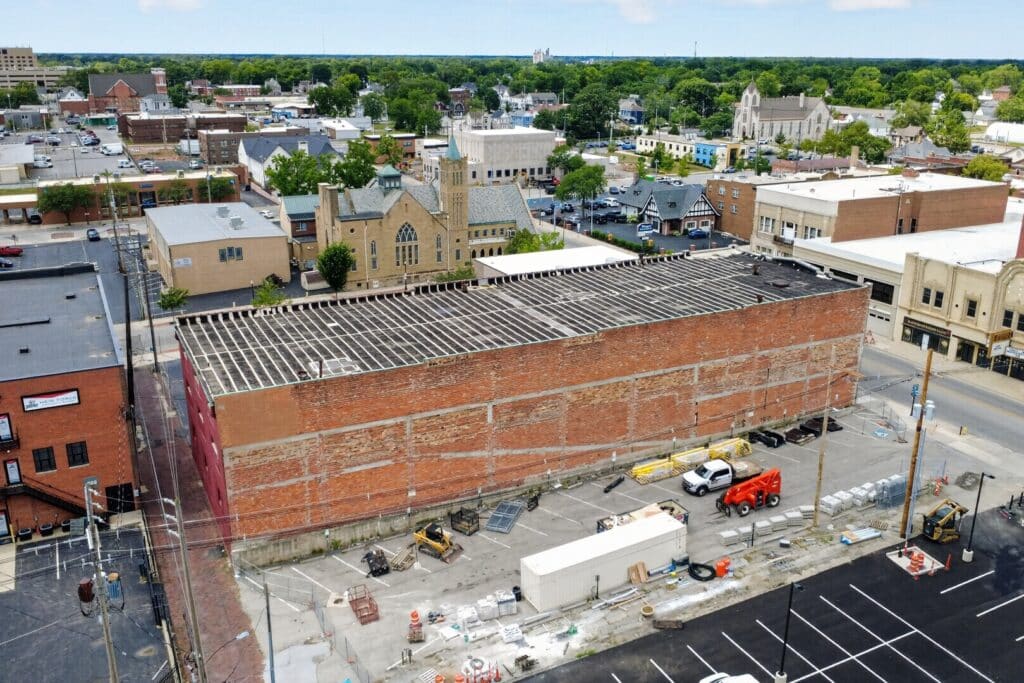 12_125_West_North_Street-Exterior-ized